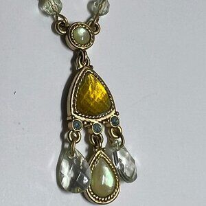 1928 Green and Yellow toned Dainty Necklace 18 1/2"